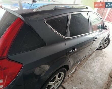 Серый Киа Сид, объемом двигателя 1.6 л и пробегом 275 тыс. км за 7000 $, фото 1 на Automoto.ua