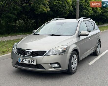 Серый Киа Сид, объемом двигателя 1.58 л и пробегом 291 тыс. км за 6400 $, фото 1 на Automoto.ua