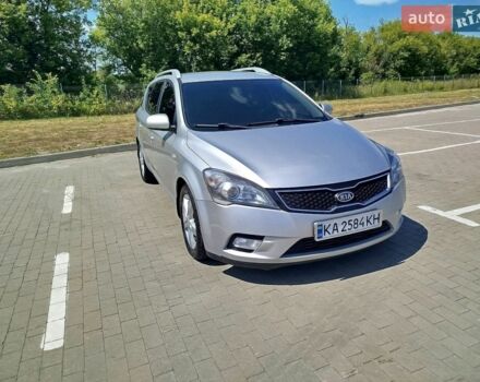 Серый Киа Сид, объемом двигателя 1.6 л и пробегом 331 тыс. км за 6500 $, фото 1 на Automoto.ua