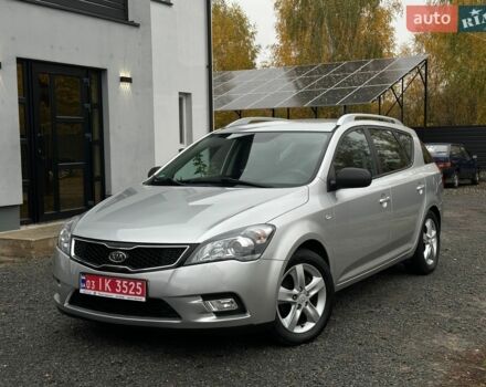 Серый Киа Сид, объемом двигателя 1.4 л и пробегом 194 тыс. км за 6100 $, фото 1 на Automoto.ua