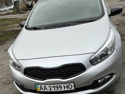 Серый Киа Сид, объемом двигателя 1.6 л и пробегом 248 тыс. км за 9800 $, фото 1 на Automoto.ua