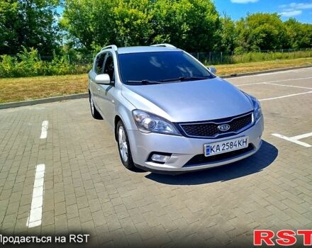 Серый Киа Сид, объемом двигателя 1.6 л и пробегом 331 тыс. км за 6300 $, фото 1 на Automoto.ua