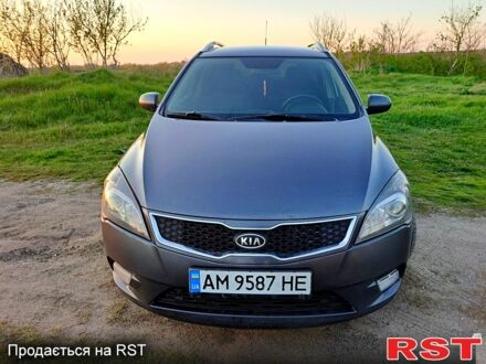 Серый Киа Сид, объемом двигателя 1.6 л и пробегом 165 тыс. км за 5200 $, фото 1 на Automoto.ua