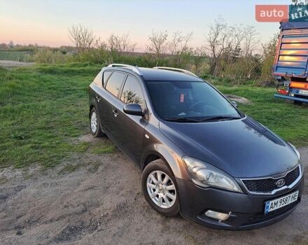 Серый Киа Сид, объемом двигателя 1.6 л и пробегом 528 тыс. км за 5700 $, фото 1 на Automoto.ua