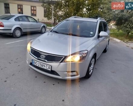 Сірий Кіа Сід, об'ємом двигуна 1.58 л та пробігом 251 тис. км за 5999 $, фото 1 на Automoto.ua