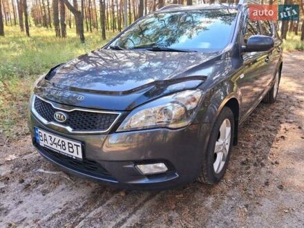 Кіа Сід 2012 у Кременчуге на Automoto.ua Сірий Кіа Сід, об'ємом двигуна 1.6 л та пробігом 140 тис. км за 8950 $, фото 1 на Automoto.ua