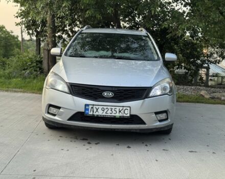 Серый Киа Сид, объемом двигателя 1.6 л и пробегом 350 тыс. км за 4999 $, фото 1 на Automoto.ua