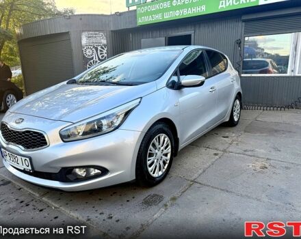 Серый Киа Сид, объемом двигателя 1.4 л и пробегом 171 тыс. км за 7800 $, фото 1 на Automoto.ua