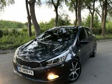 Киа Сид 2013 в Никополе на Automoto.ua Серый Киа Сид, объемом двигателя 1.6 л и пробегом 184 тыс. км за 8600 $, фото 1 на Automoto.ua