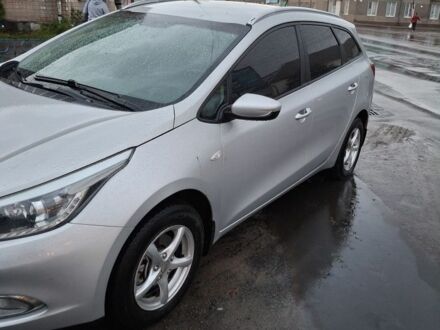 Серый Киа Сид, объемом двигателя 1.6 л и пробегом 257 тыс. км за 9000 $, фото 1 на Automoto.ua