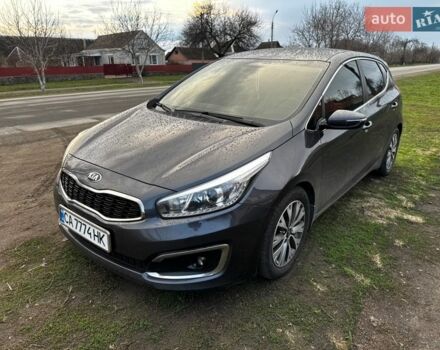 Сірий Кіа Сід, об'ємом двигуна 1.59 л та пробігом 190 тис. км за 11500 $, фото 1 на Automoto.ua