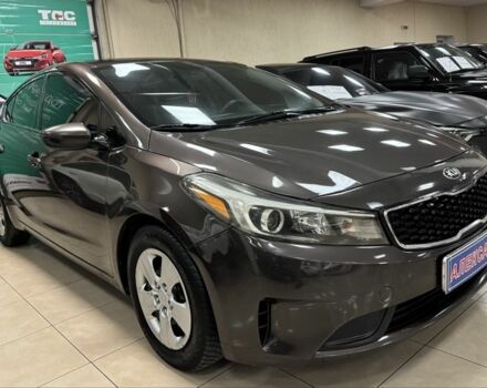 Серый Киа Сид, объемом двигателя 2 л и пробегом 157 тыс. км за 10000 $, фото 1 на Automoto.ua