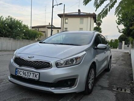 Серый Киа Сид, объемом двигателя 1.4 л и пробегом 268 тыс. км за 10900 $, фото 1 на Automoto.ua