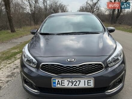 Серый Киа Сид, объемом двигателя 1.58 л и пробегом 70 тыс. км за 15000 $, фото 1 на Automoto.ua