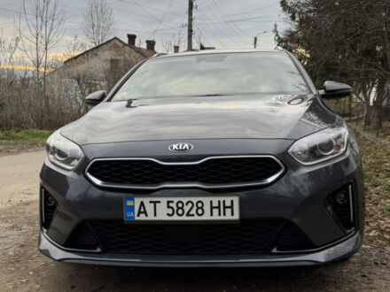 Серый Киа Сид, объемом двигателя 1.6 л и пробегом 145 тыс. км за 13999 $, фото 1 на Automoto.ua