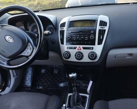 Синий Киа Сид, объемом двигателя 1.59 л и пробегом 316 тыс. км за 4900 $, фото 4 на Automoto.ua