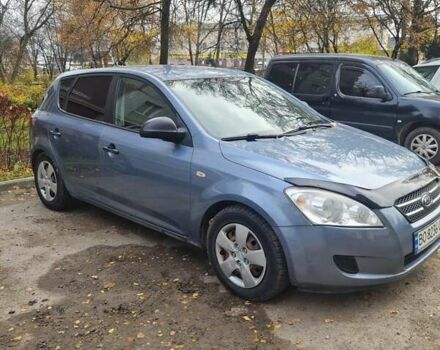 Синий Киа Сид, объемом двигателя 1.58 л и пробегом 260 тыс. км за 5250 $, фото 1 на Automoto.ua