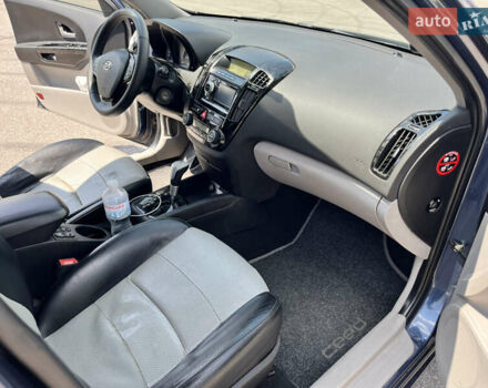 Синій Кіа Сід, об'ємом двигуна 1.6 л та пробігом 367 тис. км за 5999 $, фото 21 на Automoto.ua