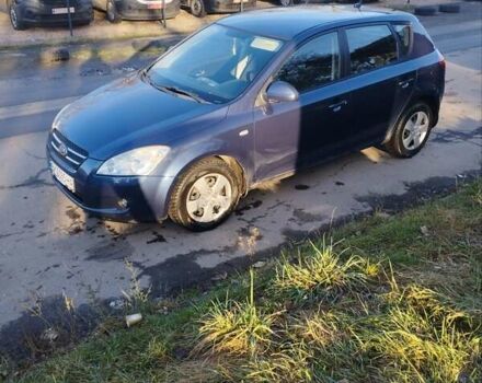 Синий Киа Сид, объемом двигателя 1.59 л и пробегом 316 тыс. км за 4900 $, фото 1 на Automoto.ua