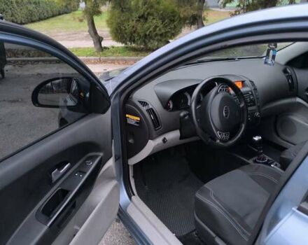 Синій Кіа Сід, об'ємом двигуна 1.59 л та пробігом 227 тис. км за 5400 $, фото 7 на Automoto.ua