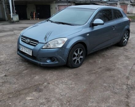 Синий Киа Сид, объемом двигателя 1.4 л и пробегом 200 тыс. км за 2650 $, фото 4 на Automoto.ua