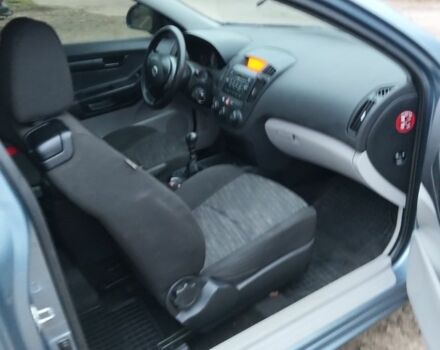 Синий Киа Сид, объемом двигателя 1.4 л и пробегом 200 тыс. км за 2650 $, фото 2 на Automoto.ua