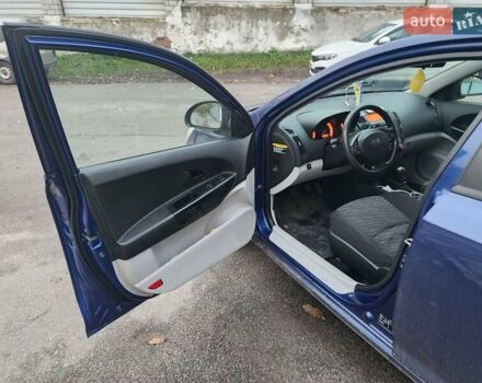 Кіа Сід 2008 у Полтаві на Automoto.ua Синій Кіа Сід, об'ємом двигуна 1.4 л та пробігом 191 тис. км за 4800 $, фото 9 на Automoto.ua