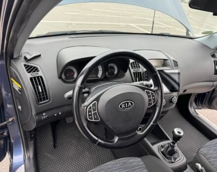 Синий Киа Сид, объемом двигателя 1.6 л и пробегом 242 тыс. км за 5800 $, фото 21 на Automoto.ua