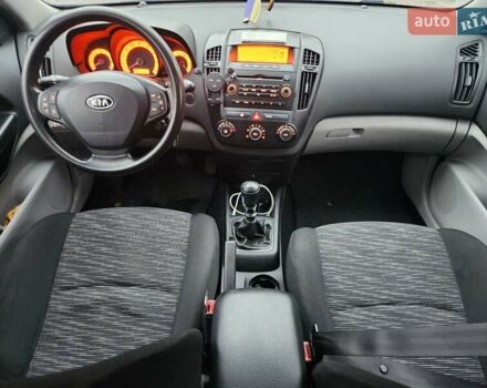 Кіа Сід 2008 у Полтаві на Automoto.ua Синій Кіа Сід, об'ємом двигуна 1.4 л та пробігом 191 тис. км за 4800 $, фото 21 на Automoto.ua