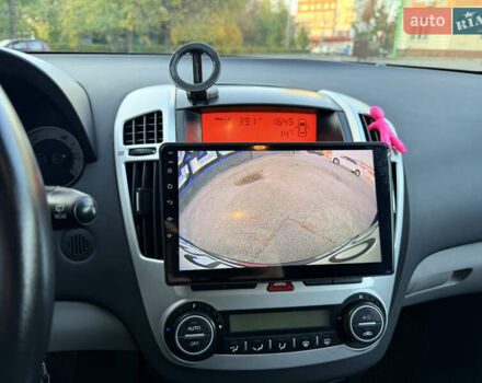 Киа Сид 2008 в Харькове на Automoto.ua Синий Киа Сид, объемом двигателя 1.6 л и пробегом 285 тыс. км за 5200 $, фото 15 на Automoto.ua