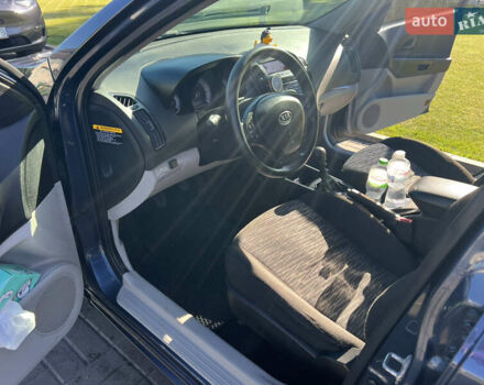 Киа Сид 2008 в Киеве на Automoto.ua Синий Киа Сид, объемом двигателя 1.59 л и пробегом 380 тыс. км за 4750 $, фото 9 на Automoto.ua