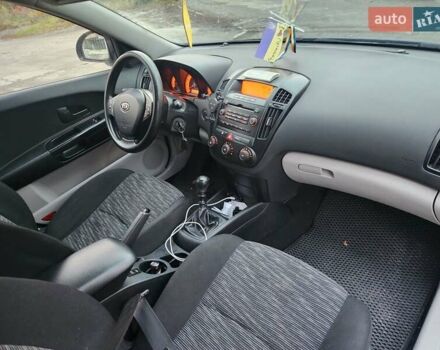 Кіа Сід 2008 у Полтаві на Automoto.ua Синій Кіа Сід, об'ємом двигуна 1.4 л та пробігом 191 тис. км за 4800 $, фото 20 на Automoto.ua