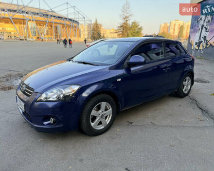 Киа Сид 2008 в Харькове на Automoto.ua Синий Киа Сид, объемом двигателя 1.6 л и пробегом 285 тыс. км за 5200 $, фото 1 на Automoto.ua
