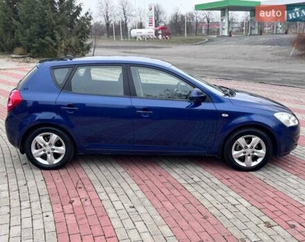 Синій Кіа Сід, об'ємом двигуна 1.6 л та пробігом 117 тис. км за 6500 $, фото 5 на Automoto.ua