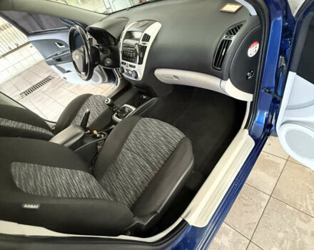 Синий Киа Сид, объемом двигателя 1.59 л и пробегом 210 тыс. км за 5900 $, фото 10 на Automoto.ua