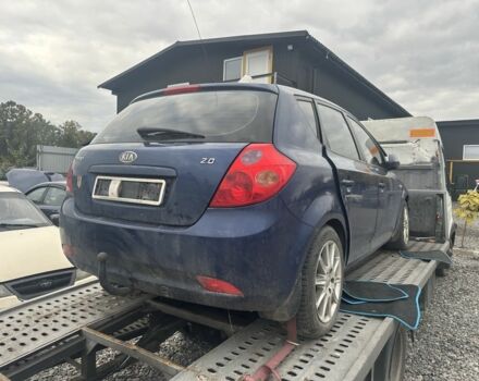 Киа Сид 2008 в Киеве на Automoto.ua Синий Киа Сид, объемом двигателя 2 л и пробегом 220 тыс. км за 1650 $, фото 4 на Automoto.ua