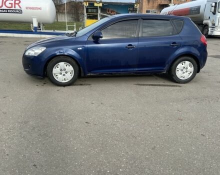 Синий Киа Сид, объемом двигателя 1.4 л и пробегом 290 тыс. км за 3800 $, фото 4 на Automoto.ua