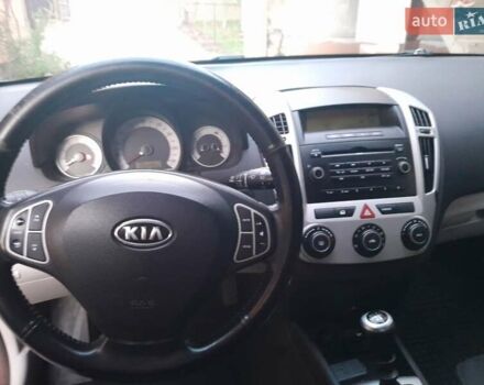 Синій Кіа Сід, об'ємом двигуна 1.6 л та пробігом 270 тис. км за 4500 $, фото 8 на Automoto.ua