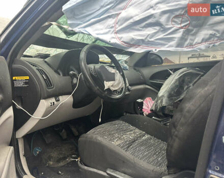 Киа Сид 2008 в Киеве на Automoto.ua Синий Киа Сид, объемом двигателя 2 л и пробегом 220 тыс. км за 1650 $, фото 7 на Automoto.ua