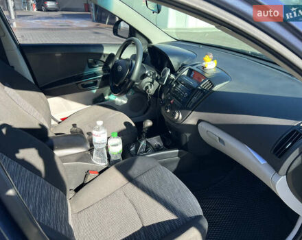 Киа Сид 2008 в Киеве на Automoto.ua Синий Киа Сид, объемом двигателя 1.59 л и пробегом 380 тыс. км за 4750 $, фото 6 на Automoto.ua