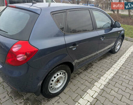 Синий Киа Сид, объемом двигателя 1.59 л и пробегом 145 тыс. км за 5500 $, фото 7 на Automoto.ua