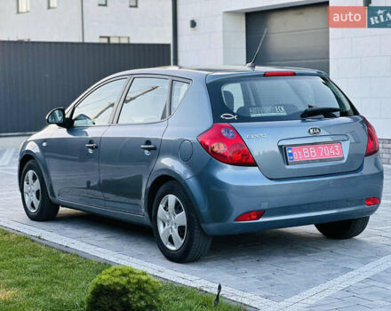 Синій Кіа Сід, об'ємом двигуна 1.4 л та пробігом 194 тис. км за 6450 $, фото 5 на Automoto.ua
