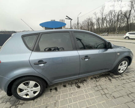 Синий Киа Сид, объемом двигателя 1.59 л и пробегом 255 тыс. км за 5980 $, фото 5 на Automoto.ua