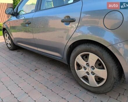 Синий Киа Сид, объемом двигателя 1.4 л и пробегом 200 тыс. км за 5500 $, фото 19 на Automoto.ua