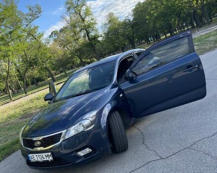 Синий Киа Сид, объемом двигателя 1.4 л и пробегом 336 тыс. км за 5200 $, фото 9 на Automoto.ua