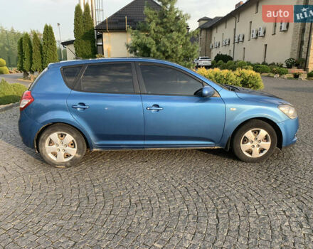 Синій Кіа Сід, об'ємом двигуна 1.4 л та пробігом 249 тис. км за 7200 $, фото 3 на Automoto.ua