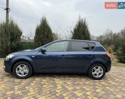 Синий Киа Сид, объемом двигателя 1.59 л и пробегом 153 тыс. км за 9500 $, фото 2 на Automoto.ua