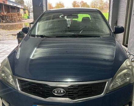 Синий Киа Сид, объемом двигателя 1.6 л и пробегом 256 тыс. км за 6400 $, фото 4 на Automoto.ua