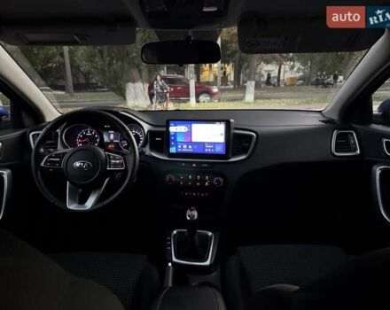 Кіа Сід 2019 у Харкові на Automoto.ua Синій Кіа Сід, об'ємом двигуна 1.59 л та пробігом 95 тис. км за 14700 $, фото 17 на Automoto.ua