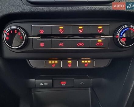 Кіа Сід 2019 у Харкові на Automoto.ua Синій Кіа Сід, об'ємом двигуна 1.59 л та пробігом 95 тис. км за 14700 $, фото 20 на Automoto.ua
